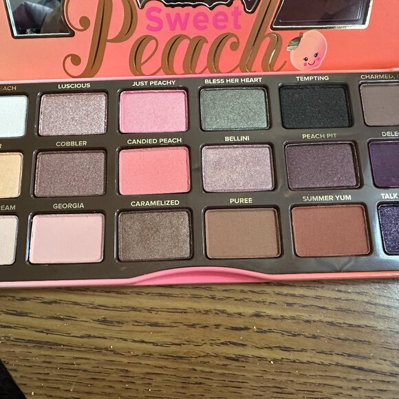 Too Faced Sweet Peach Eye Shadow Palette - Picture 1 of 2